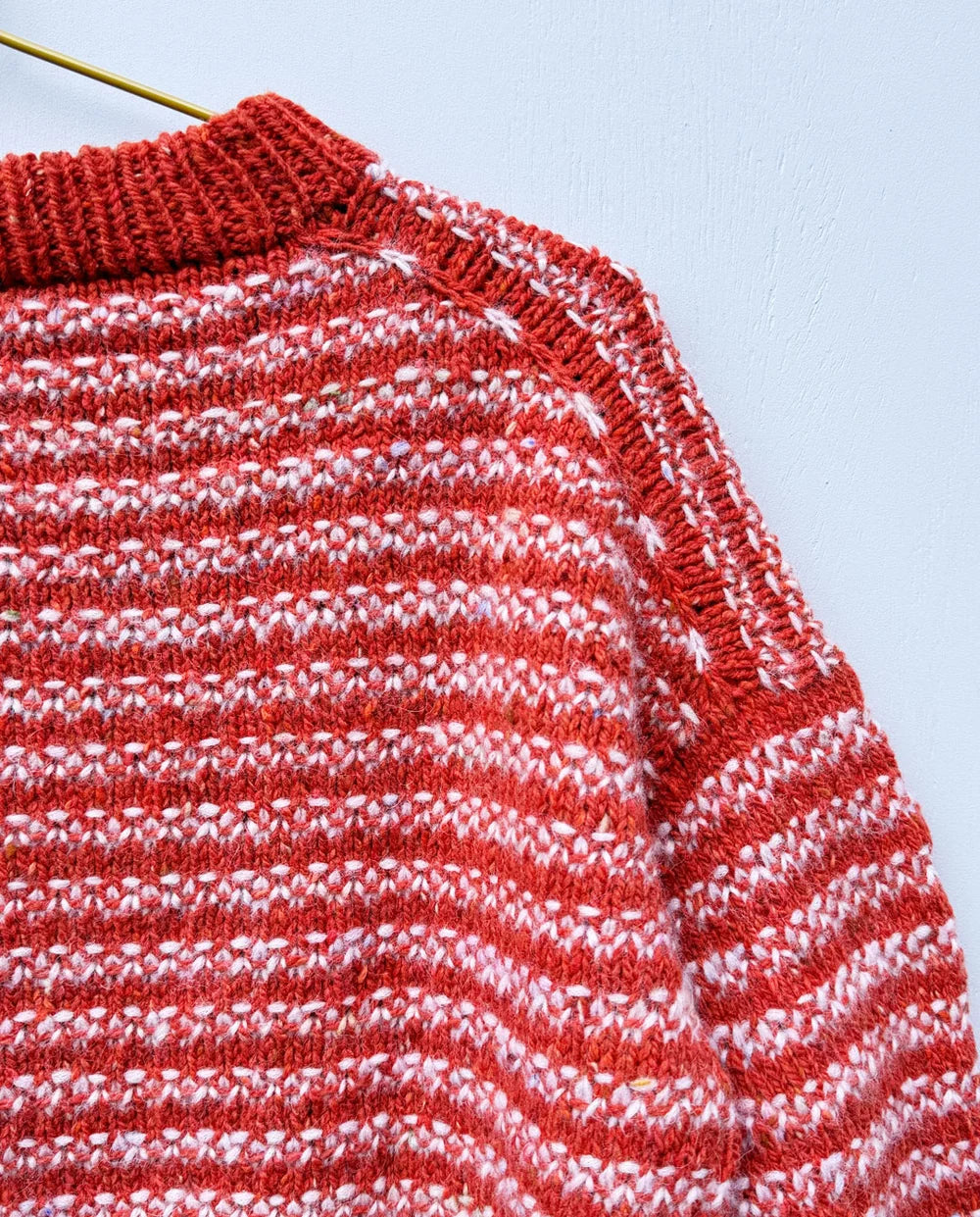 Livø Sweater (Englisch) - Strickanleitung von Kit Couture