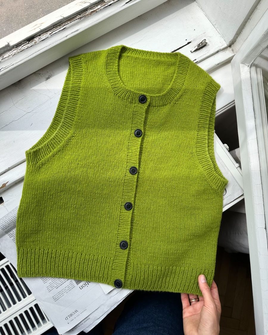 Maggie Vest - Strickanleitung von PetiteKnit