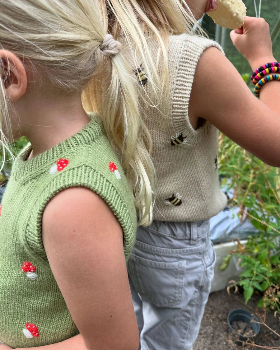 Novice Slipover Junior - Strickanleitung von PetiteKnit
