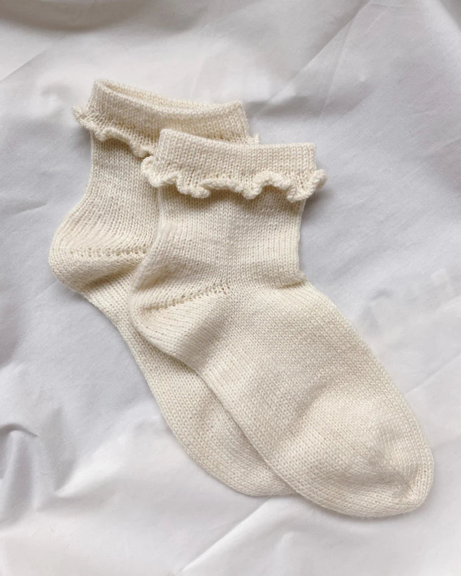 Strickpaket Ruffle Socken - PetiteKnit - BFL
