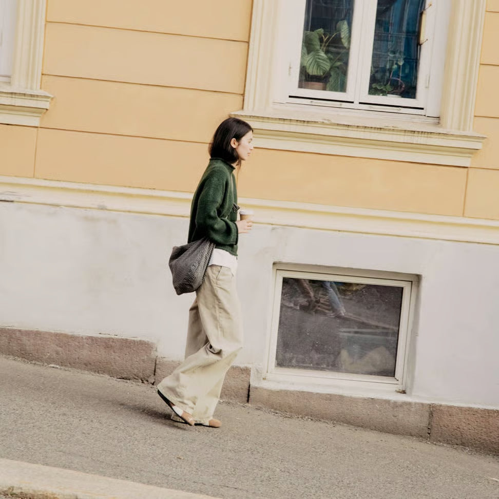 Strickpaket Heia Rundgenser (dunkelgrün) - Rauma Garn