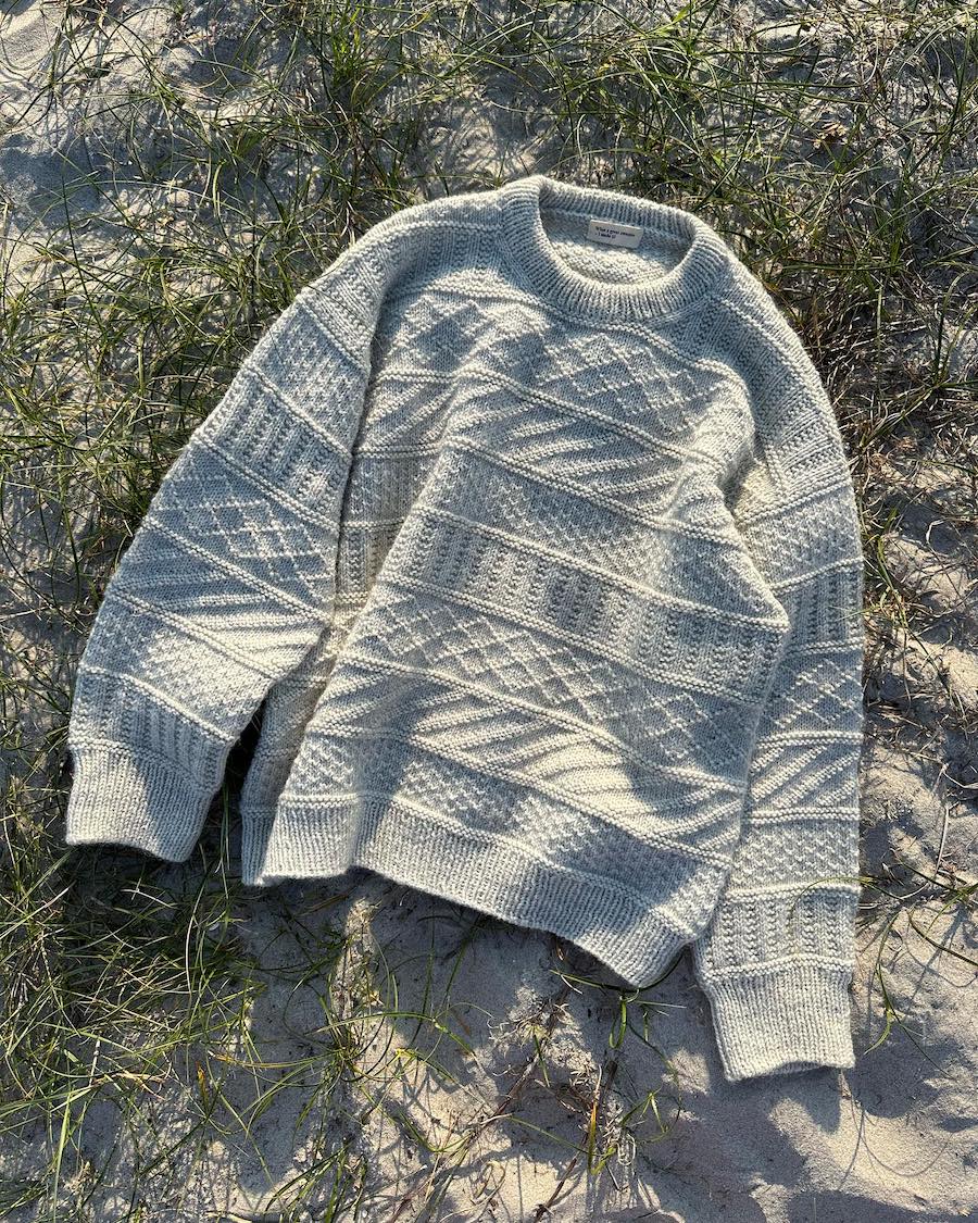 Pullover, Kleider & Cardigans