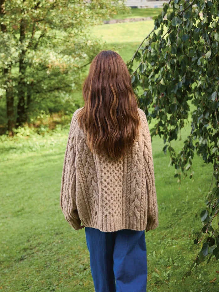 Wilbur Cable Sweater - Einzelanleitung 2513-04 von Sandnes