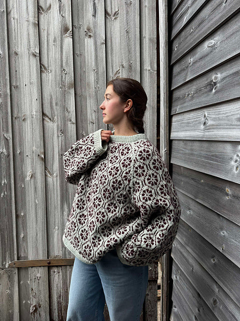 Lilly Sweater - Strickanleitung von Sjøllaget