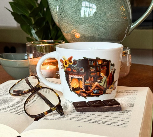 Cosy mug - Porzellantasse mit Illustrationen von Esther Bennink