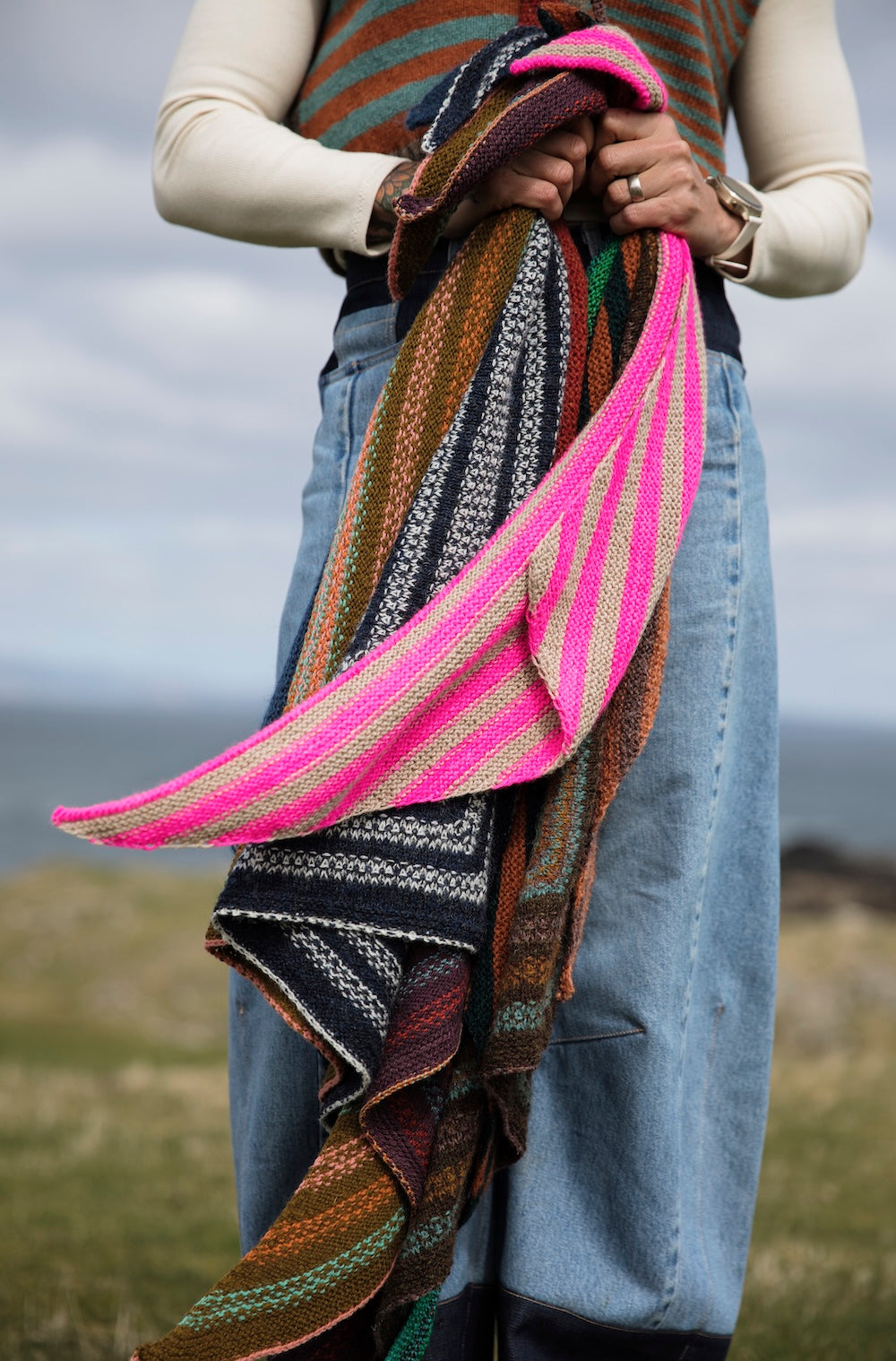 Vorbestellung: Shetland Shades: Stories in Wool - Gudrun Johnston/LAINE