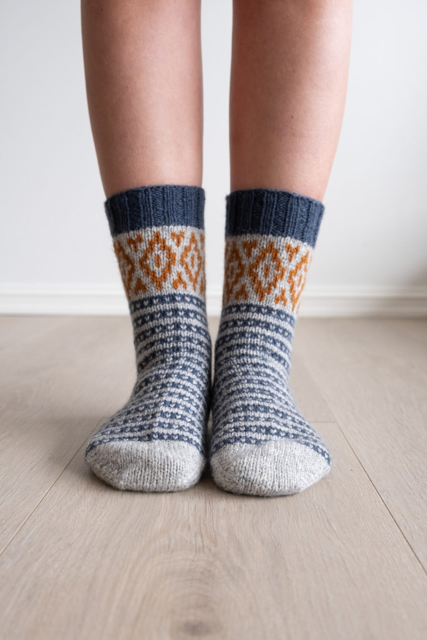 Strickpaket Gyda Socken (Englisch/Norwegisch) - Hillesvåg