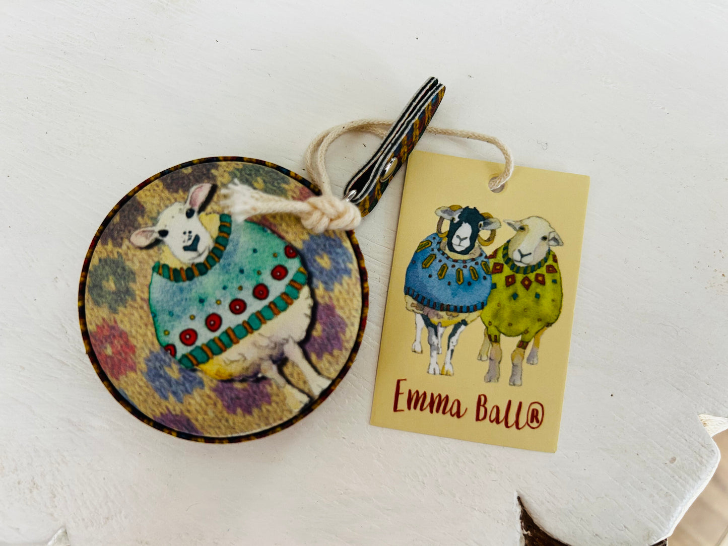 Maßband von Emma Ball