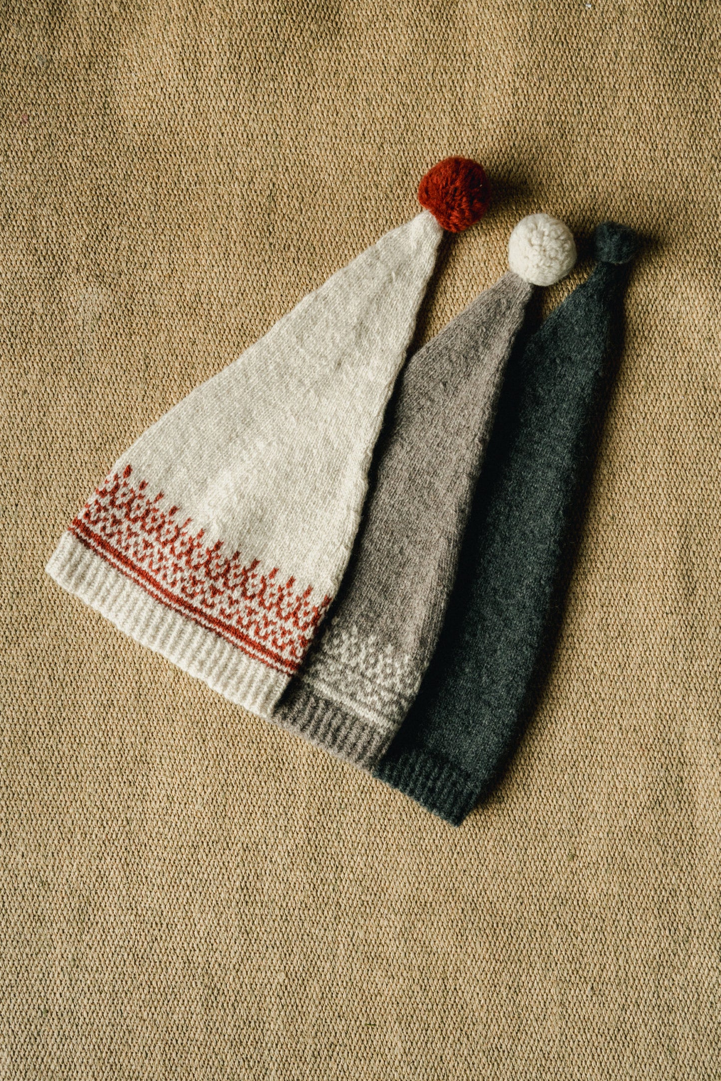 Zipfeflmütze Jul No. 2 (Englisch) - Strickanleitung von Hillesvåg