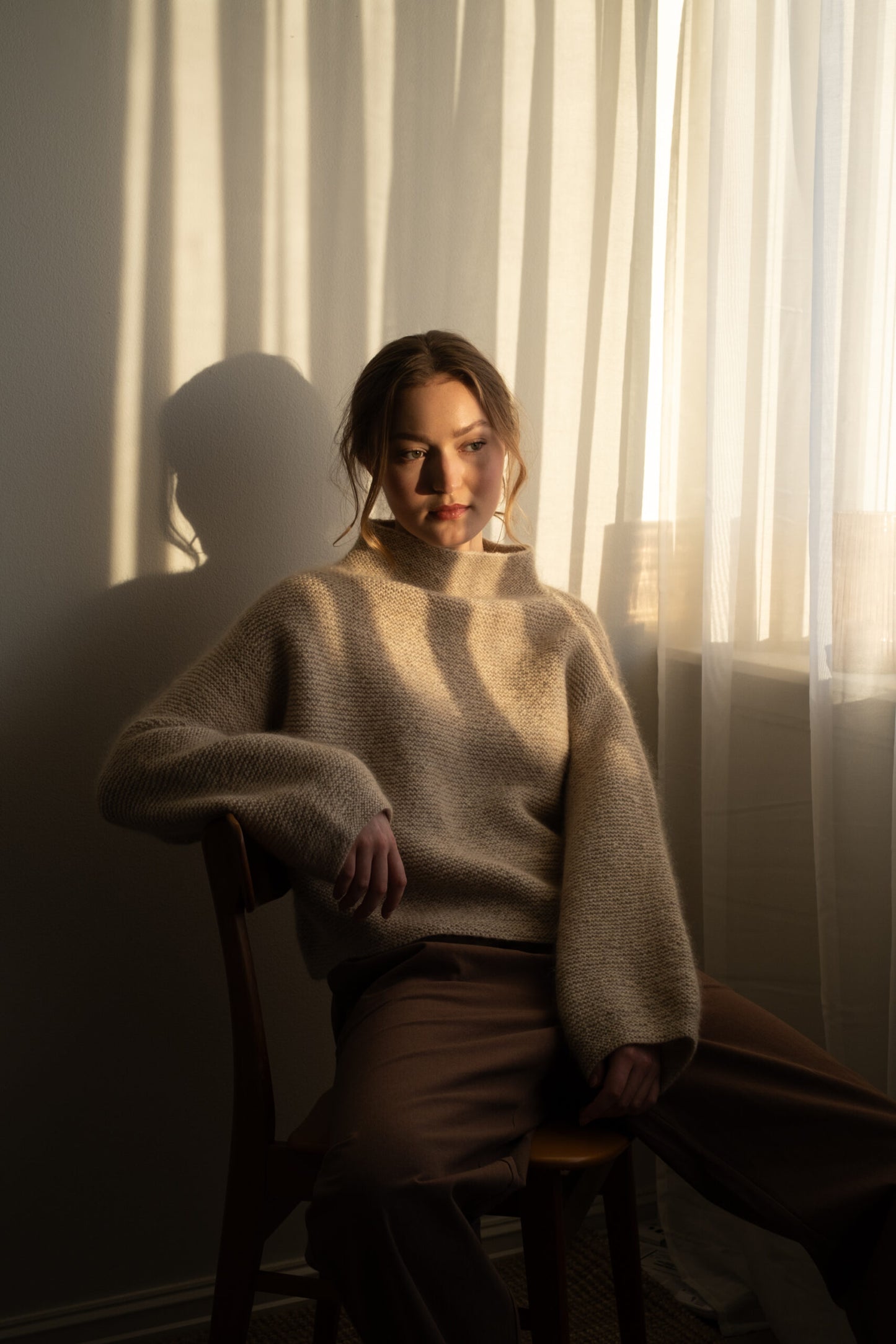 Sweater Minimalisme no. 3 (Englisch) - Strickanleitung von Augustins/Hillesvåg