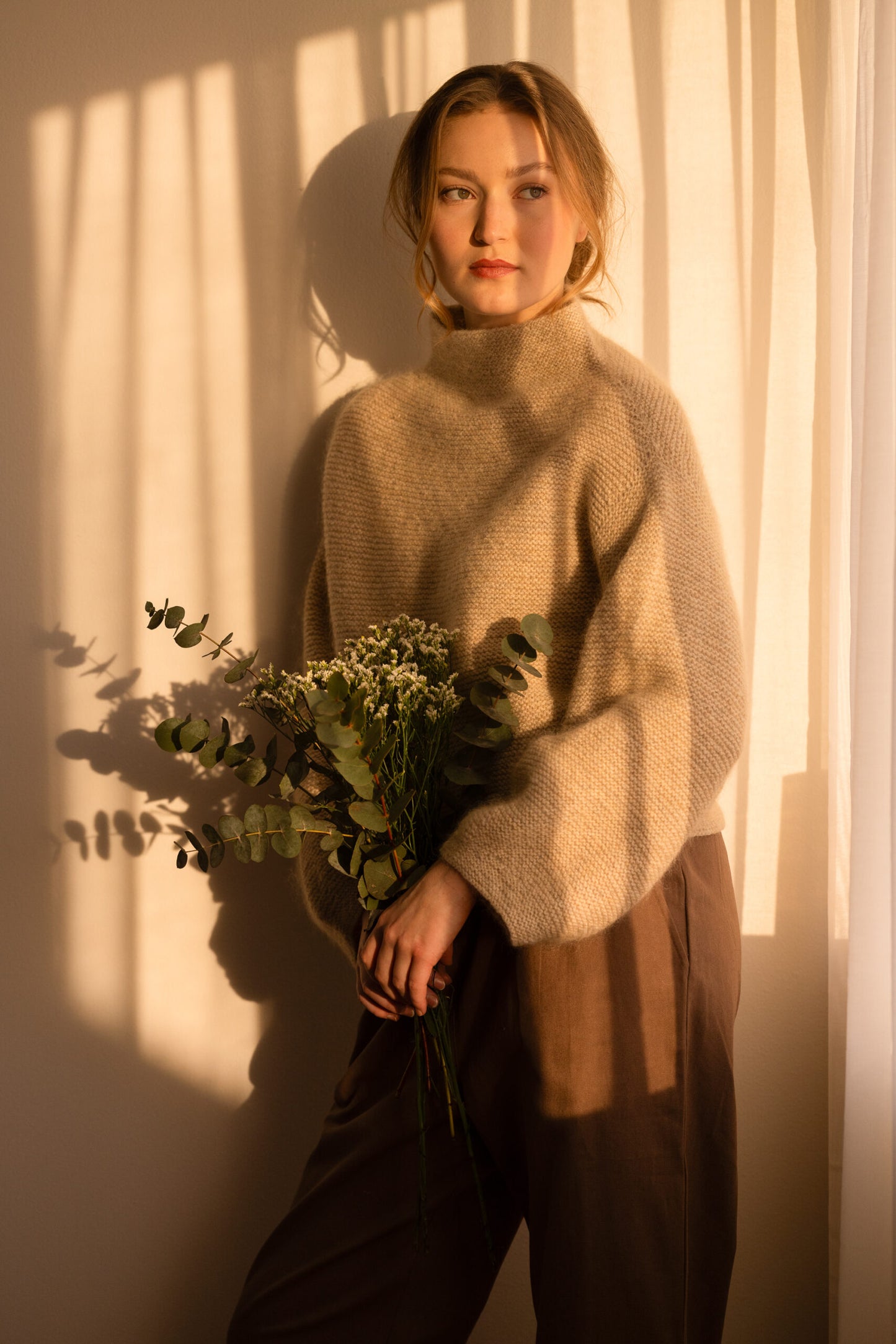 Sweater Minimalisme no. 3 (Englisch) - Strickanleitung von Augustins/Hillesvåg