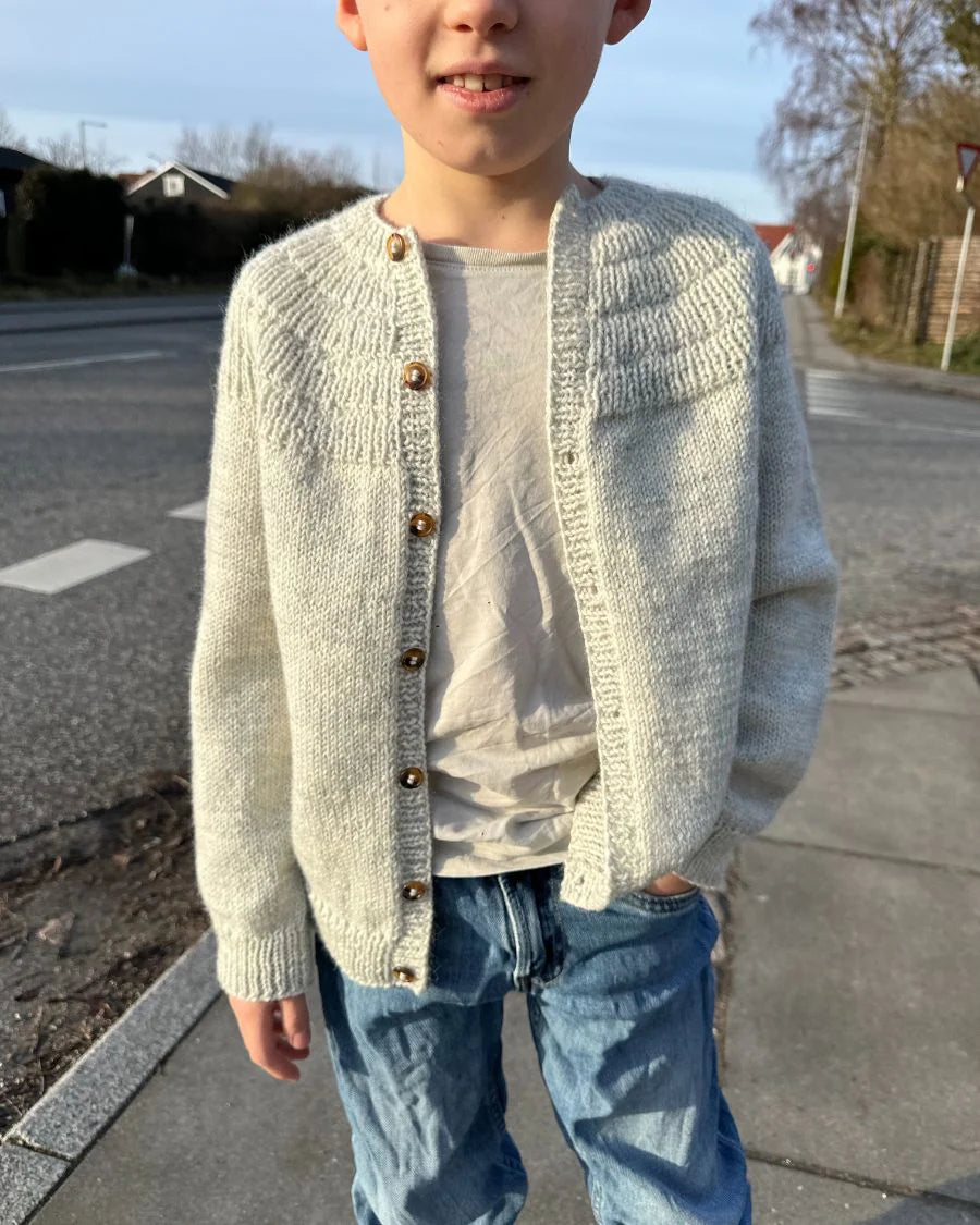 Ankers Jacke für Kinder - Strickanleitung von PetiteKnit