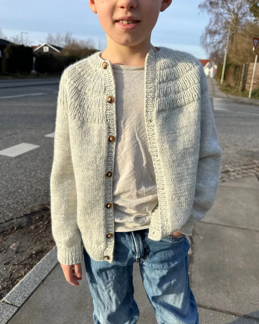 Ankers Jacke für Kinder - Strickanleitung von PetiteKnit