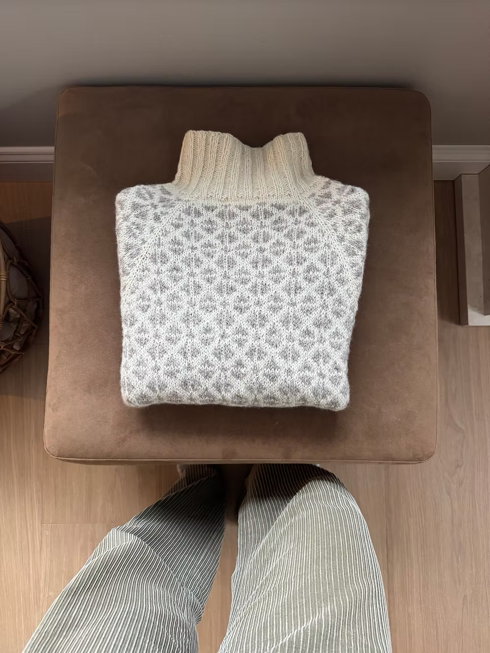 Vestavind Pullover (de/en) - Strickanleitung von Sjøllaget