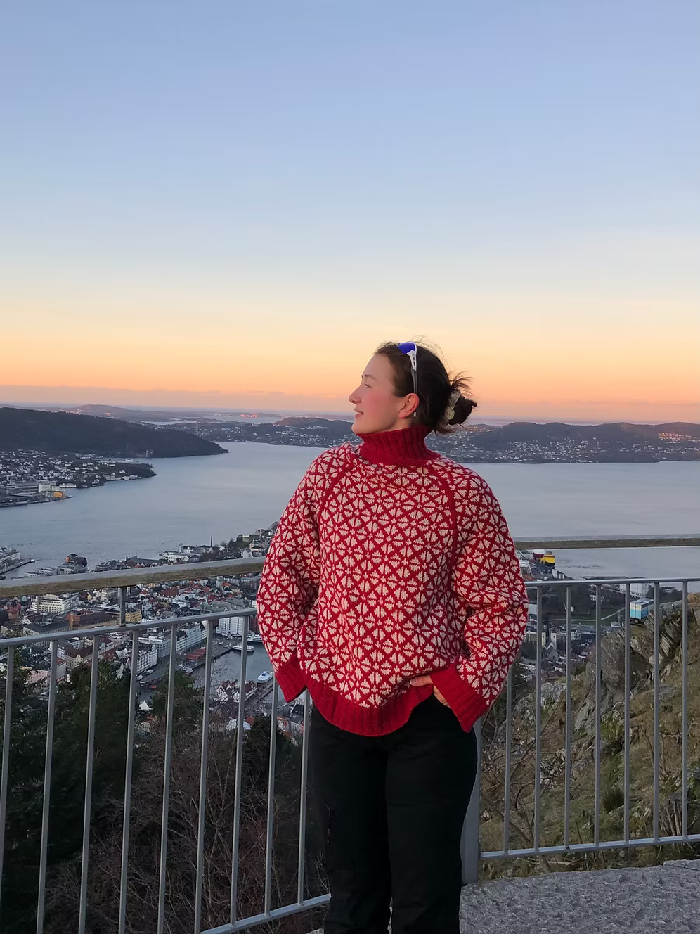 Vestavind Pullover (de/en) - Strickanleitung von Sjøllaget