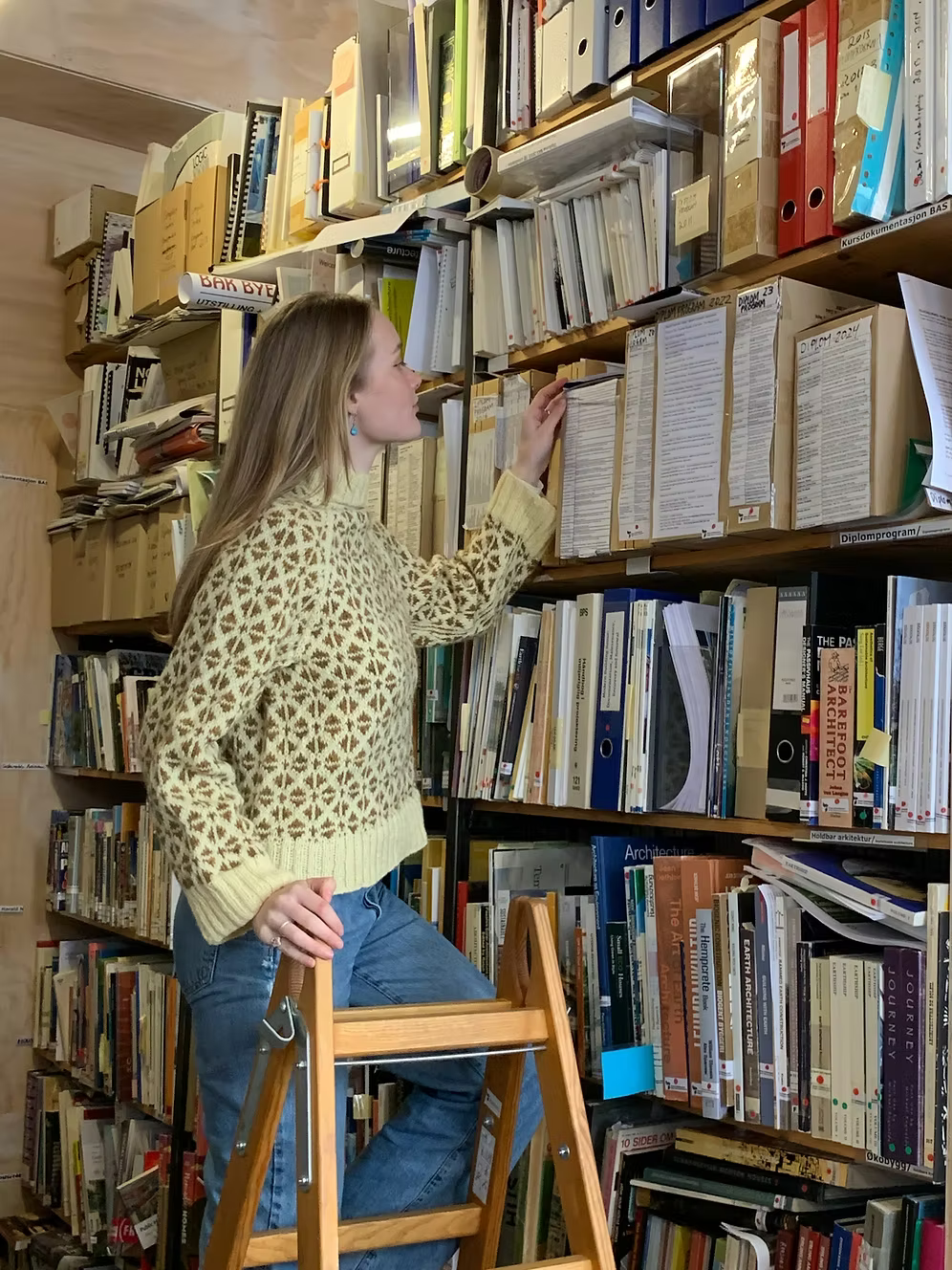 Vestavind Pullover (de/en) - Strickanleitung von Sjøllaget