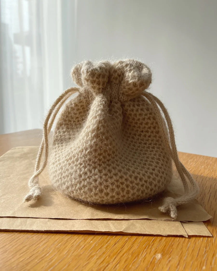 Tasche Honey Bucket Bag  - Strickanleitung von PetiteKnit