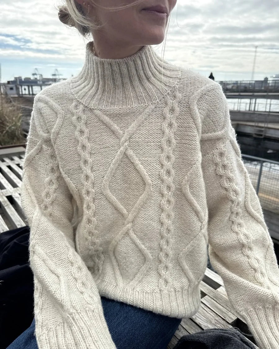 Saga Sweater - Strickanleitung von PetiteKnit