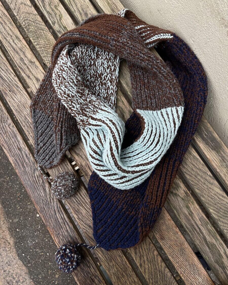Structure Scarf - Strickanleitung von PetiteKnit