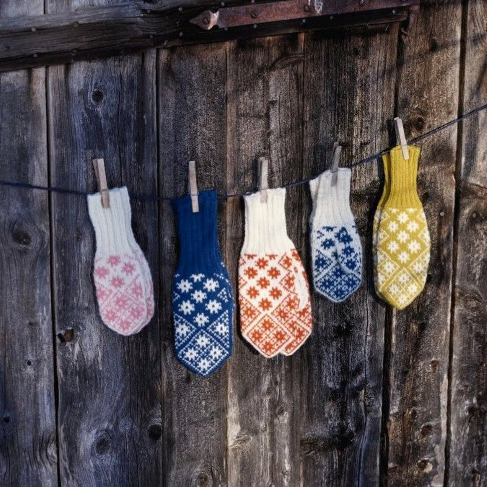 Strickheft 316/2019 Votter - 2-tråds Gammelserie (Englisch) - Rauma Garn