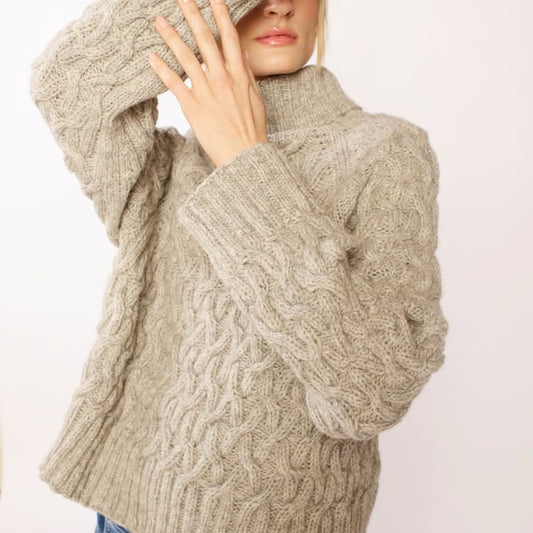 Florens Flettegenser (Zopfpullover) - Strickanleitung von Rauma Garn