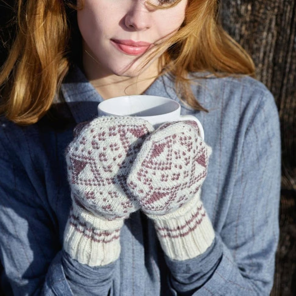 Strickheft 316/2019 Votter - 2-tråds Gammelserie (Englisch) - Rauma Garn